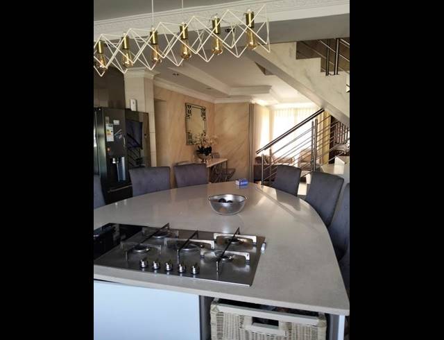 7 BEDROOM HOUSE FOR SALE IN NORKEM PARK